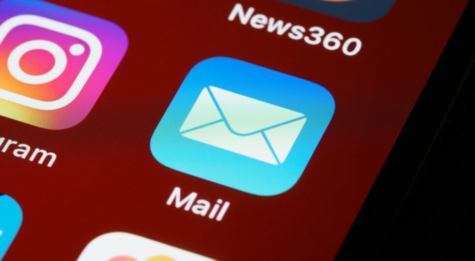 Instagram and Apple Mail icons